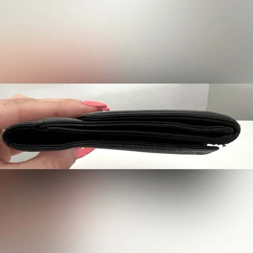 Authentic CHANEL Caviar Black Leather Wallet